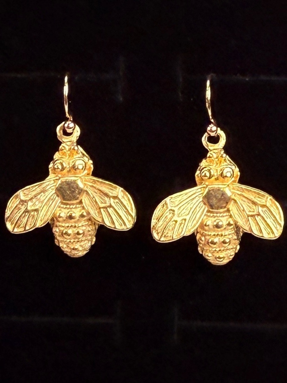 Beautiful bright matte, goldtone weighted bee pierced dangle earrings
